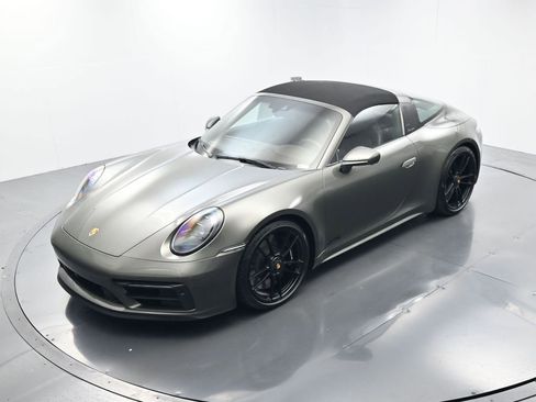 Used 2024 Porsche 911 Targa 4 GTS AWD/4WD image 33