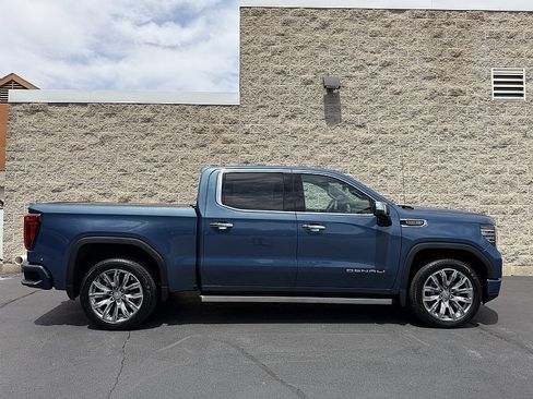 Used 2024 GMC Sierra 1500 Denali w/ Denali Reserve Package AWD/4WD image 2