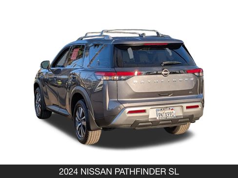 Certified 2024 Nissan Pathfinder SL image 8