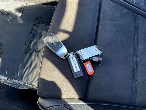 Used 2023 Mercedes-Benz C 43 AMG 4MATIC Cabriolet image 14