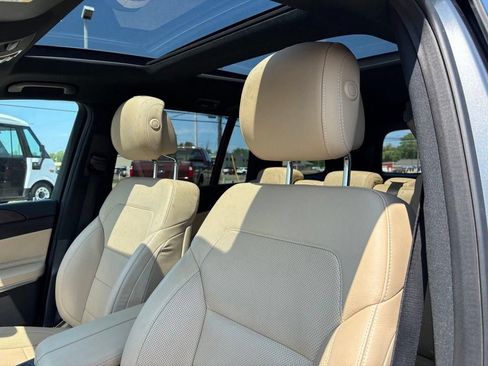 Used 2017 Mercedes-Benz GLS 550 4MATIC image 5