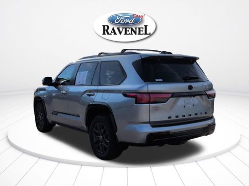 Used 2024 Toyota Sequoia Platinum AWD/4WD image 6