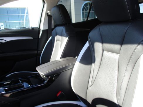 Used 2025 Buick Envision Sport Touring image 35