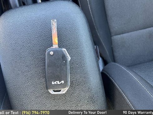 Used 2024 Kia Forte LXS FWD image 17