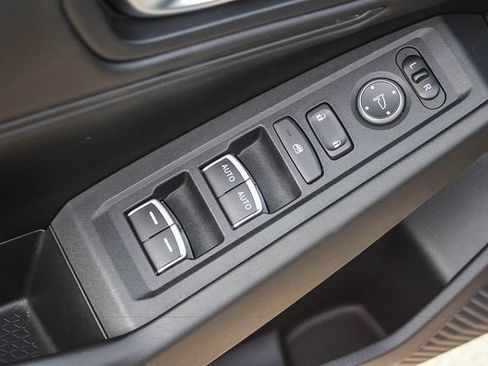 Used 2023 Honda Accord EX image 26