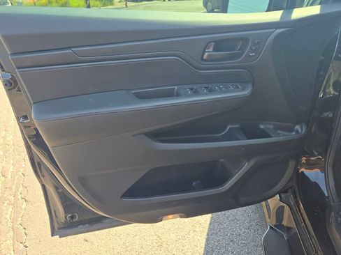 Used 2021 Honda Odyssey EX-L image 12