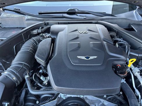 Used 2017 Genesis G80 3.8 RWD image 19