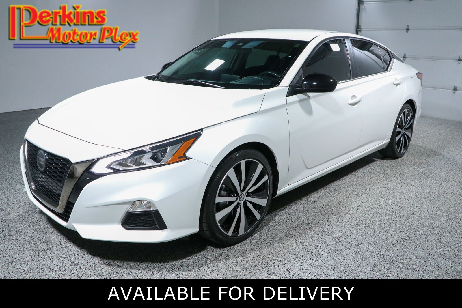 Used 2022 Nissan Altima 2.5 SR FWD image 1