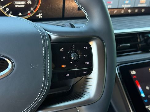 New 2026 INFINITI QX80 Autograph image 17