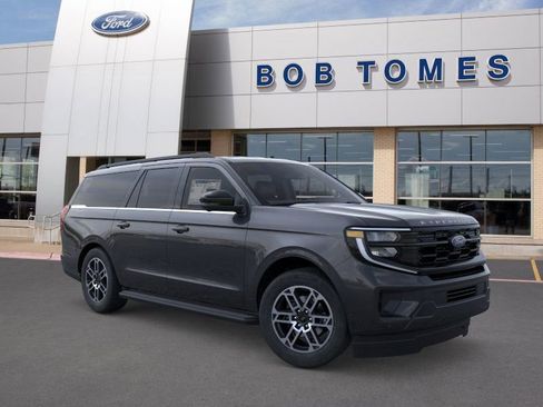 New 2026 Ford Expedition Max Active RWD image 9