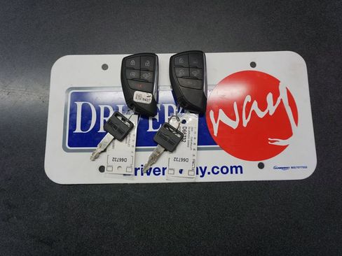 Used 2024 Chevrolet Silverado 3500 LT w/ Convenience Package image 16