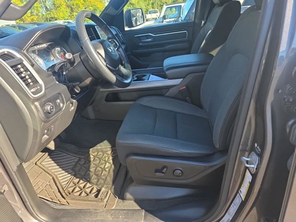 Used 2022 RAM 1500 Big Horn AWD/4WD image 7
