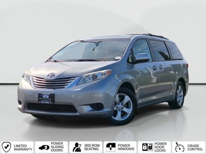 Used 2017 Toyota Sienna LE