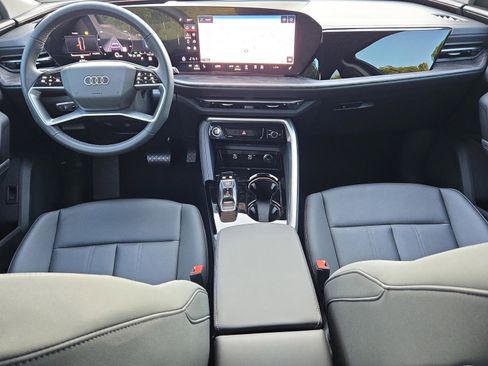 New 2025 Audi Q5 Premium image 11