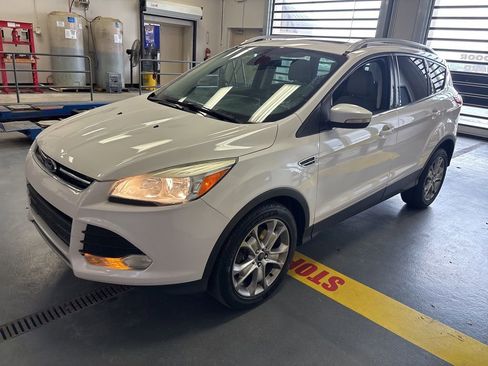 Used 2014 Ford Escape Titanium image 5