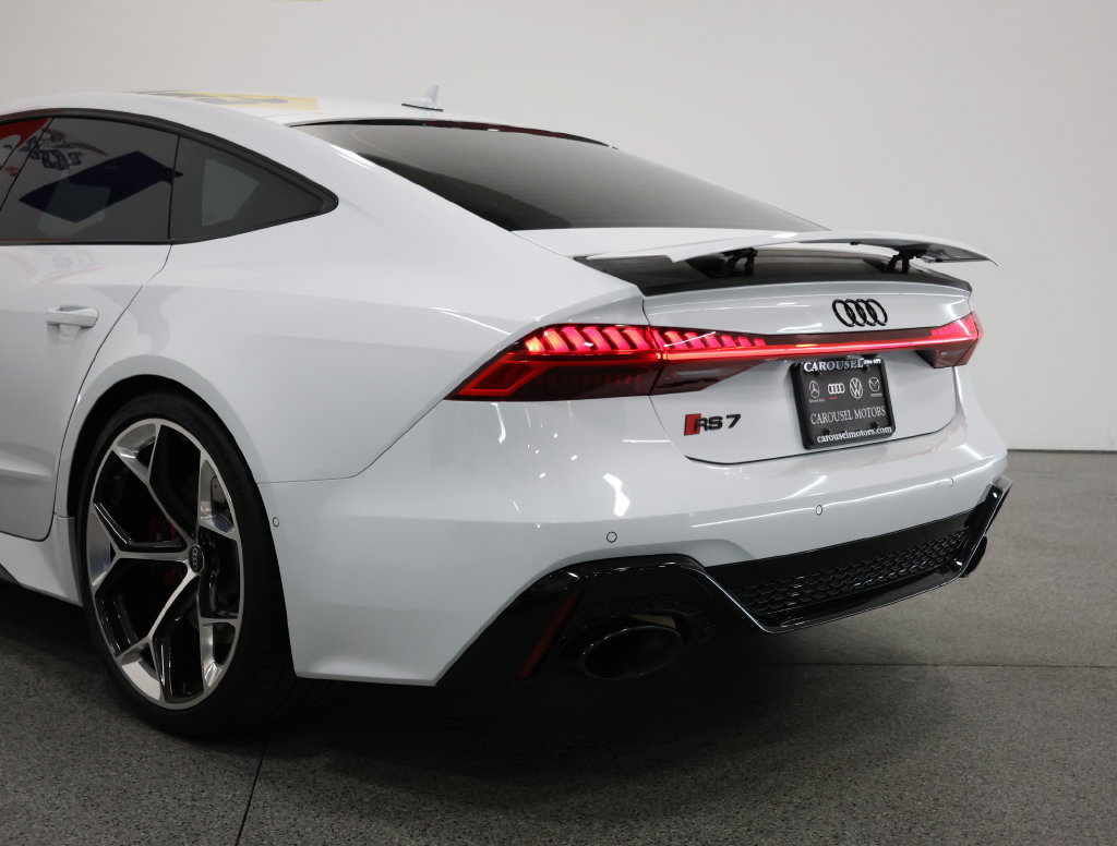 Used 2025 Audi RS 7 Performance w/ Black Optic Package AWD/4WD image 10