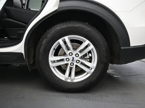 Certified 2021 Ford Explorer XLT image 21