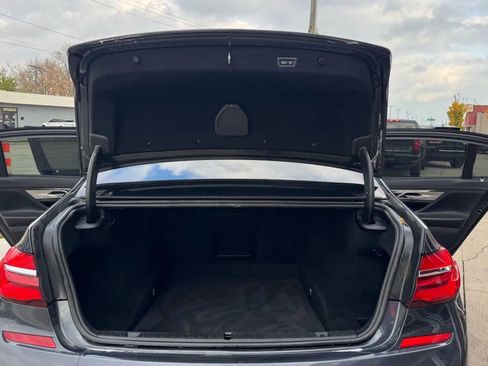 Used 2016 BMW 750i xDrive image 26