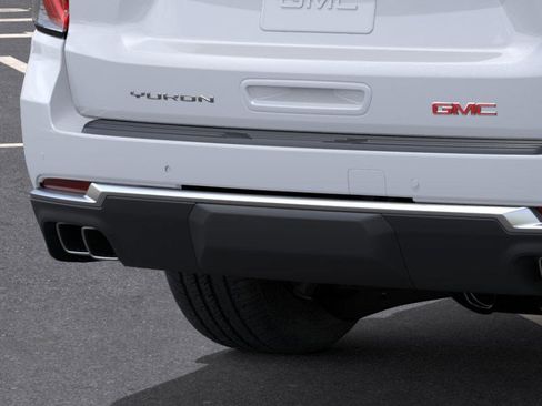 New 2026 GMC Yukon XL Denali w/ Sun & Power Step Package image 14
