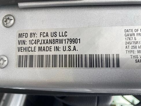 Used 2024 Jeep Wrangler Sport AWD/4WD image 22