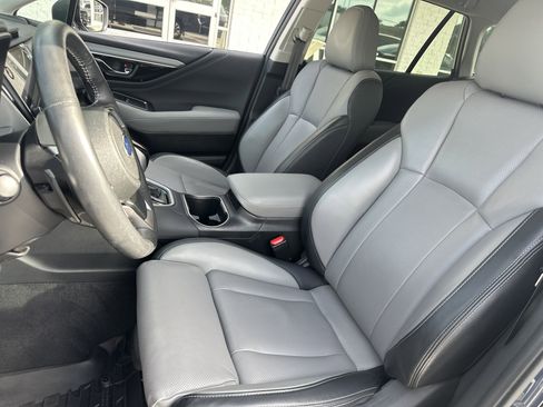 Used 2024 Subaru Outback Limited AWD/4WD image 10