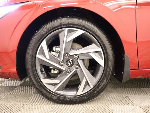 Used 2025 Hyundai Elantra Sport image 6