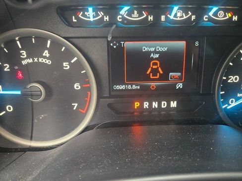 Used 2019 Ford F150 XLT w/ Equipment Group 302A Luxury image 3