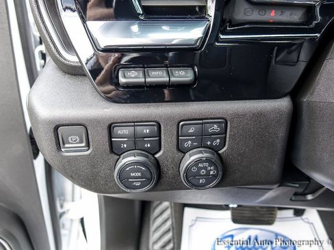 Certified 2024 Chevrolet Silverado 2500 LTZ w/ LTZ Convenience Package AWD/4WD image 34