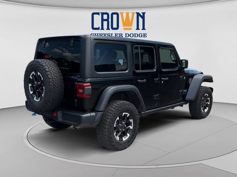 Used 2024 Jeep Wrangler Unlimited Rubicon 4xe AWD/4WD image 3
