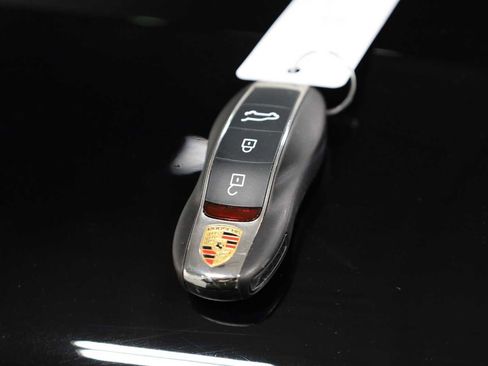 Certified 2023 Porsche Macan Turbo image 44