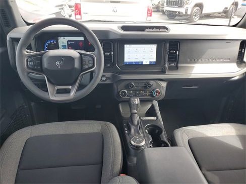 Used 2022 Ford Bronco 4-Door image 10
