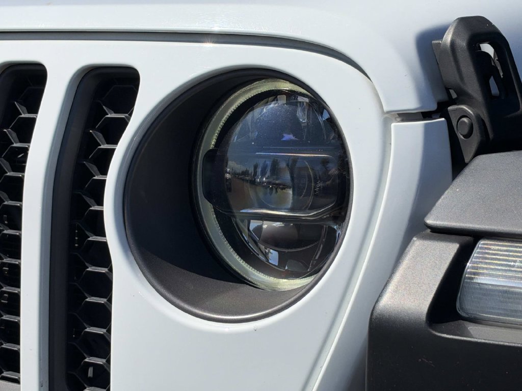 Used 2023 Jeep Gladiator Rubicon w/ LED Lighting Group AWD/4WD image 25