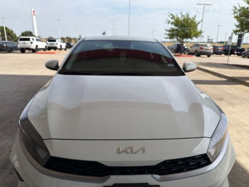 Used 2024 Kia Forte LX FWD image 30