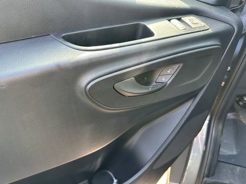 Used 2022 Mercedes-Benz Sprinter 4500 w/ Parking Package image 43