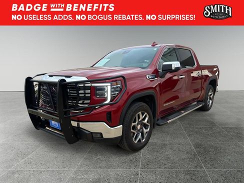 Used 2023 GMC Sierra 1500 SLT AWD/4WD image 4