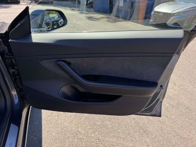 Used 2018 Tesla Model 3 Long Range RWD image 8