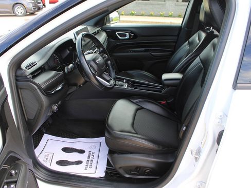 Used 2022 Jeep Compass Latitude w/ Convenience Group AWD/4WD image 11