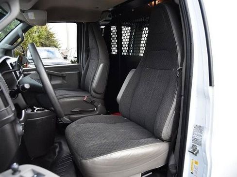 Used 2024 GMC Savana 2500 w/ Driver Convenience Package image 15