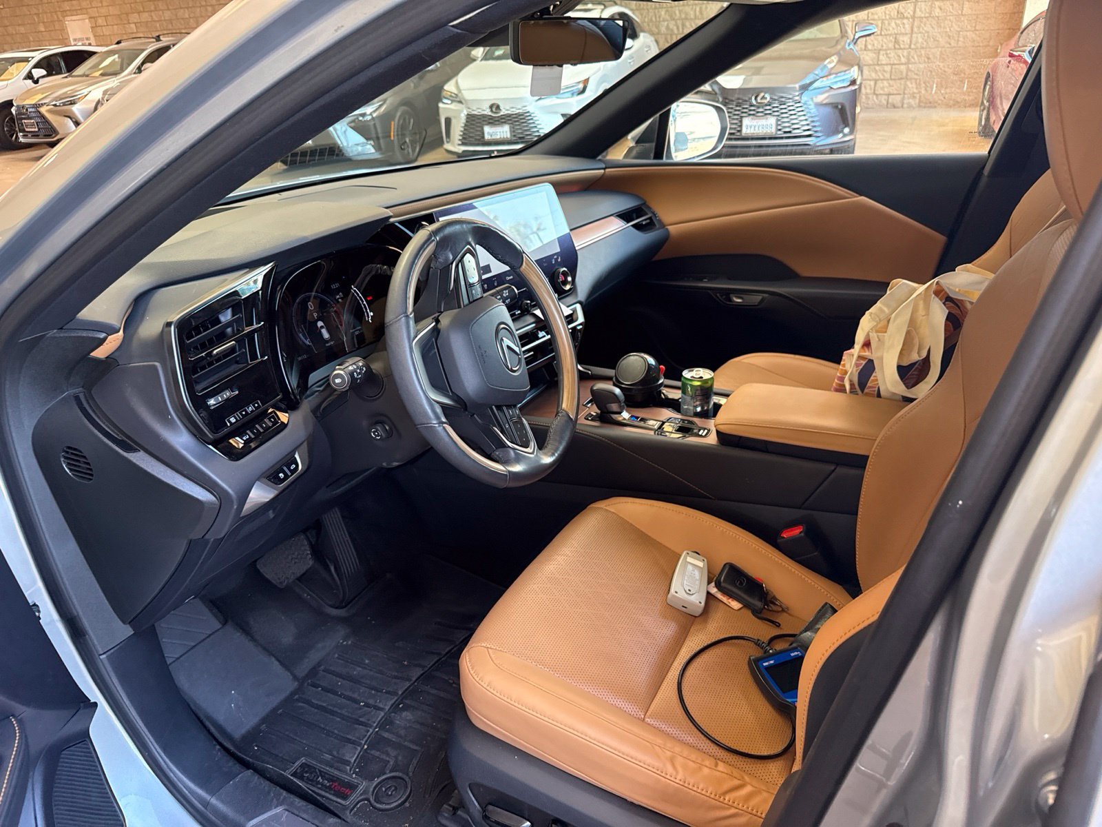 Used 2023 Lexus RX 350 Premium Plus w/ Cold Area Package AWD/4WD image 5