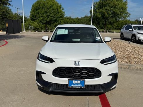Used 2024 Honda HR-V LX image 9