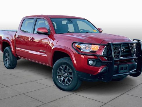 Used 2023 Toyota Tacoma SR5 w/ Technology Package image 3