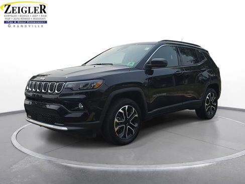Used 2023 Jeep Compass Limited w/ Sun and Sound Group AWD/4WD image 1
