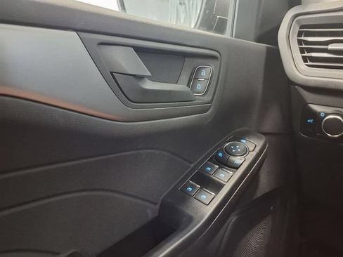 Used 2023 Ford Escape Active w/ Cold Weather Package FWD image 18