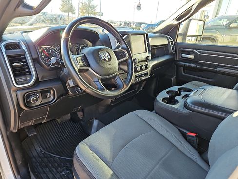Used 2024 RAM 2500 Big Horn image 10