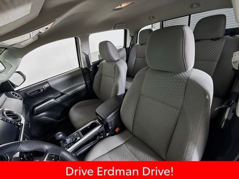 Certified 2022 Toyota Tacoma SR5 w/ Technology Package RWD image 5