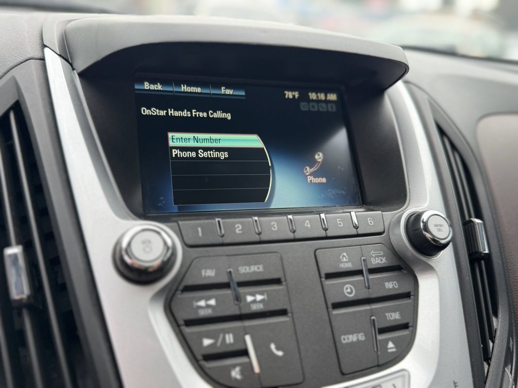 Used 2012 Chevrolet Equinox LTZ AWD/4WD image 23