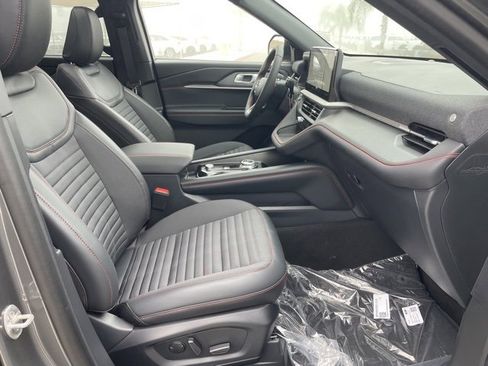 New 2026 Ford Explorer ST-Line w/ ST-Line Street Pack image 28