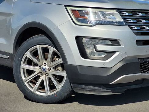 Used 2017 Ford Explorer Limited AWD/4WD image 9
