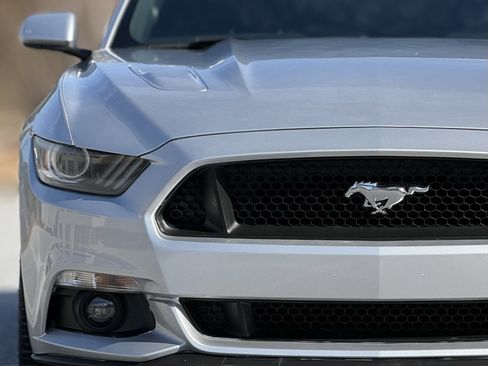 Used 2017 Ford Mustang GT image 13
