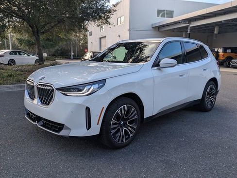 Used 2025 BMW X3 xDrive30i w/ Convenience Package image 10